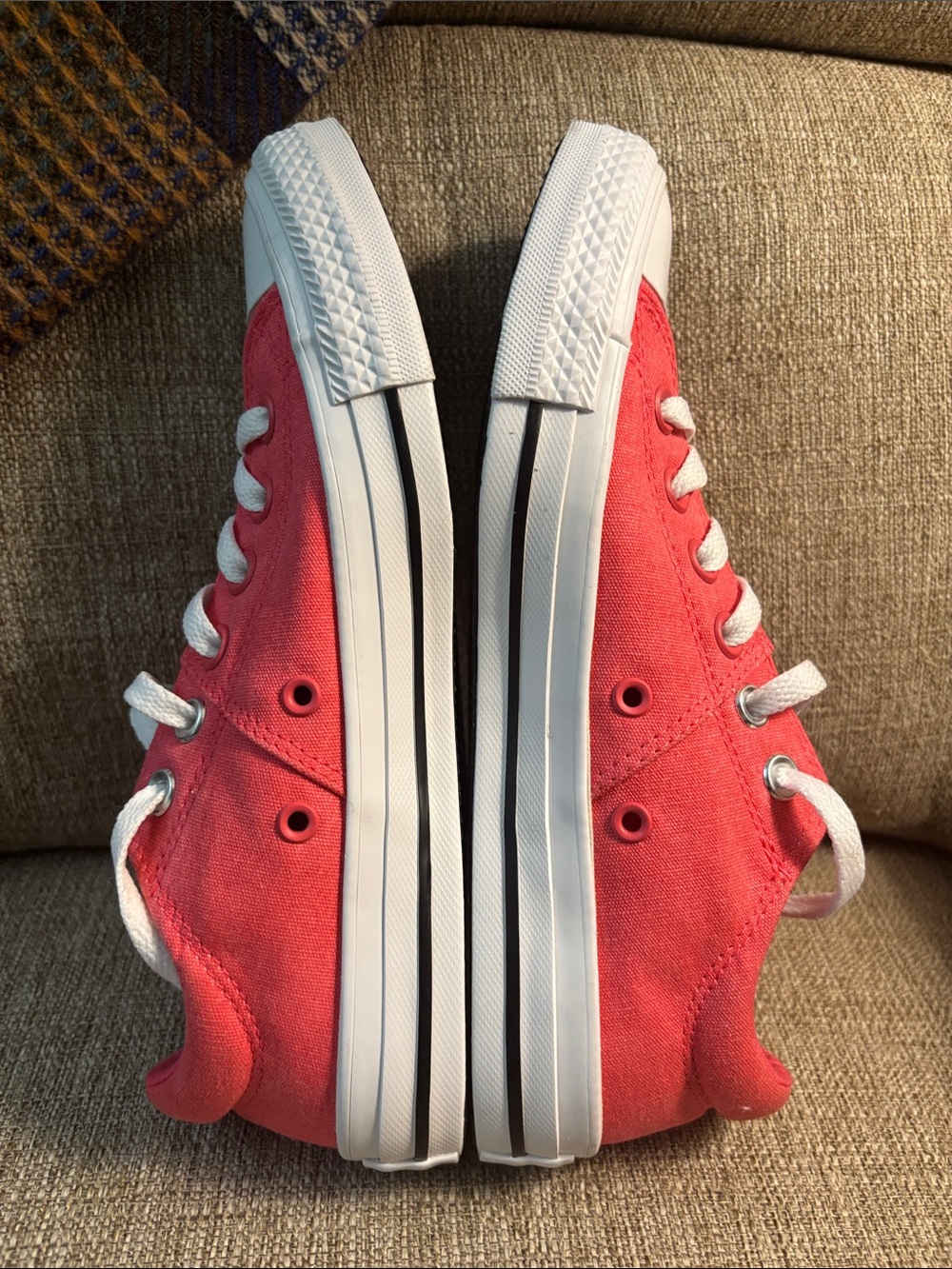 Converse Wmns Chuck Taylor All Star Madison Low “Strawberry Jam”- 7 - Picture 6 of 8